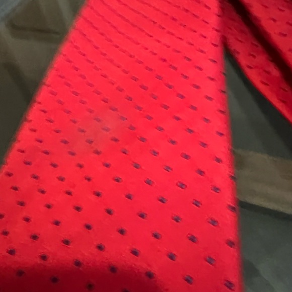 Thomas Pink Red Dot Tie - Picture 3 of 5